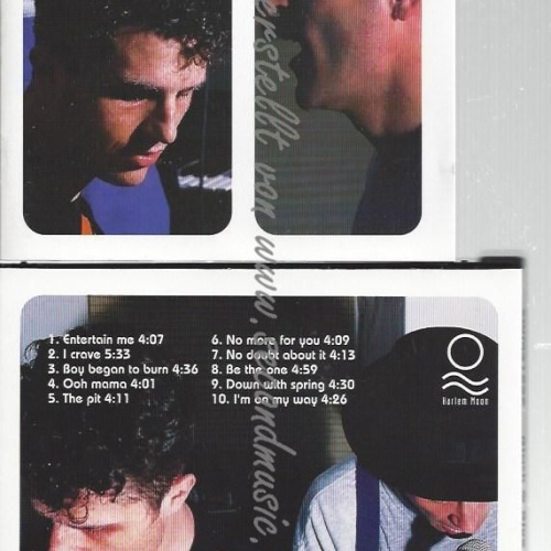 CD--BLACK & BLUE--    BLACK & BLUE