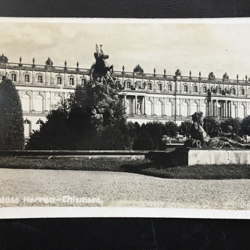 Chiemsee - Schloss Herren - Brunnen Statue - Bayern, Deutschland 400299 TH F