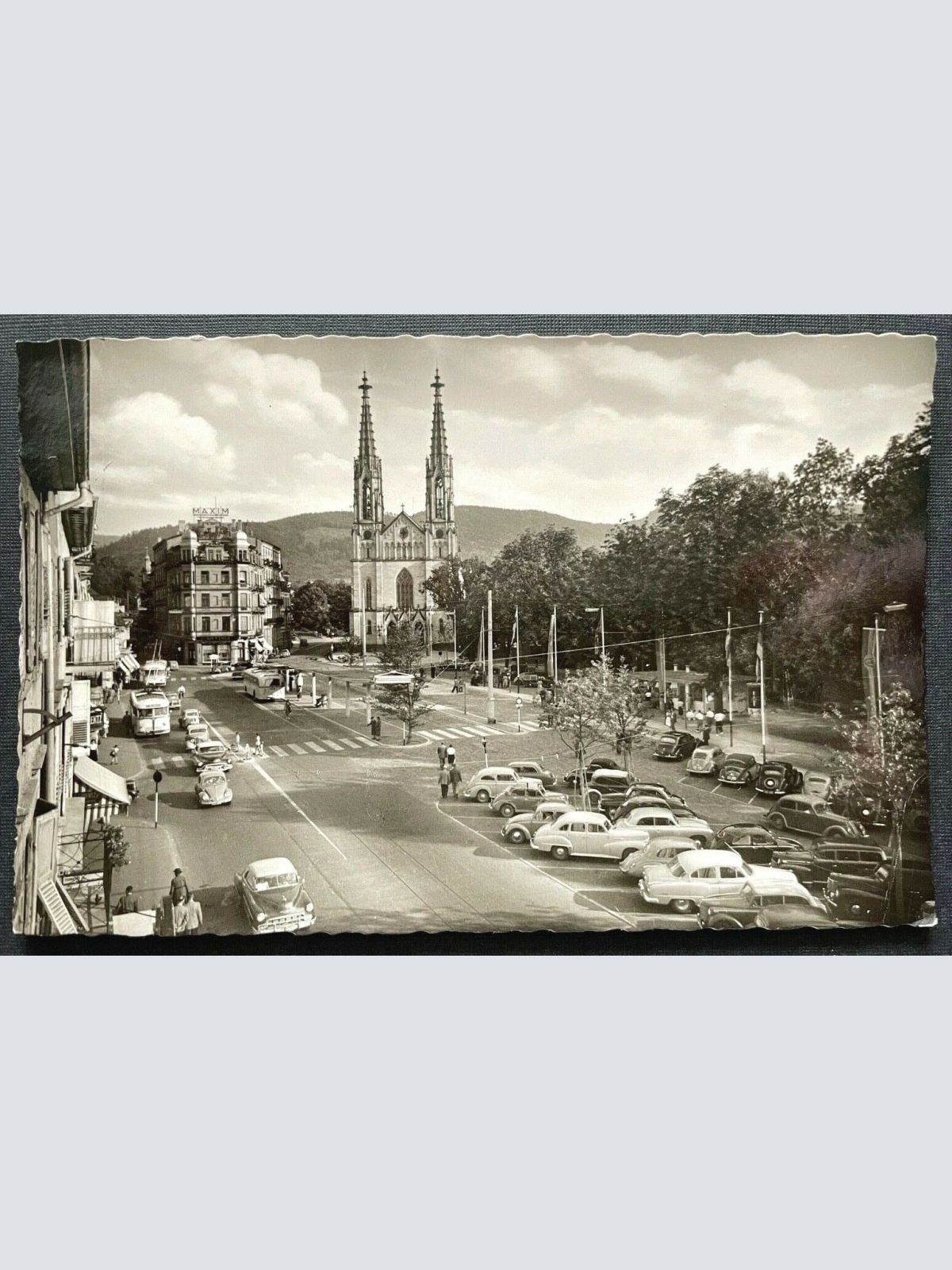 Baden-Baden Augustaplatz Stadt Kirche Baden-Württemberg Deutschland 410143 TH C