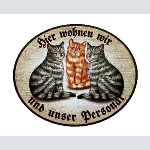 Kuk nostalgie holzschild "hier wohnen wir u.u. personal“ trio katze tabby rot