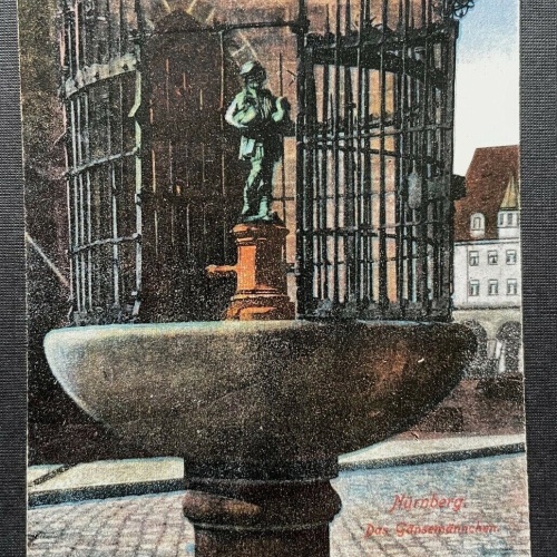 Nürnberg Gänsemännchen Brunnen Statue Stadt Platz Bayern Deutschland 410137 TH C