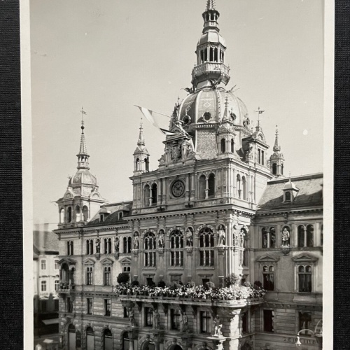 Graz Rathaus Mittelbau Turm Fahne Gebäude Steiermark Österreich 400447 TH D