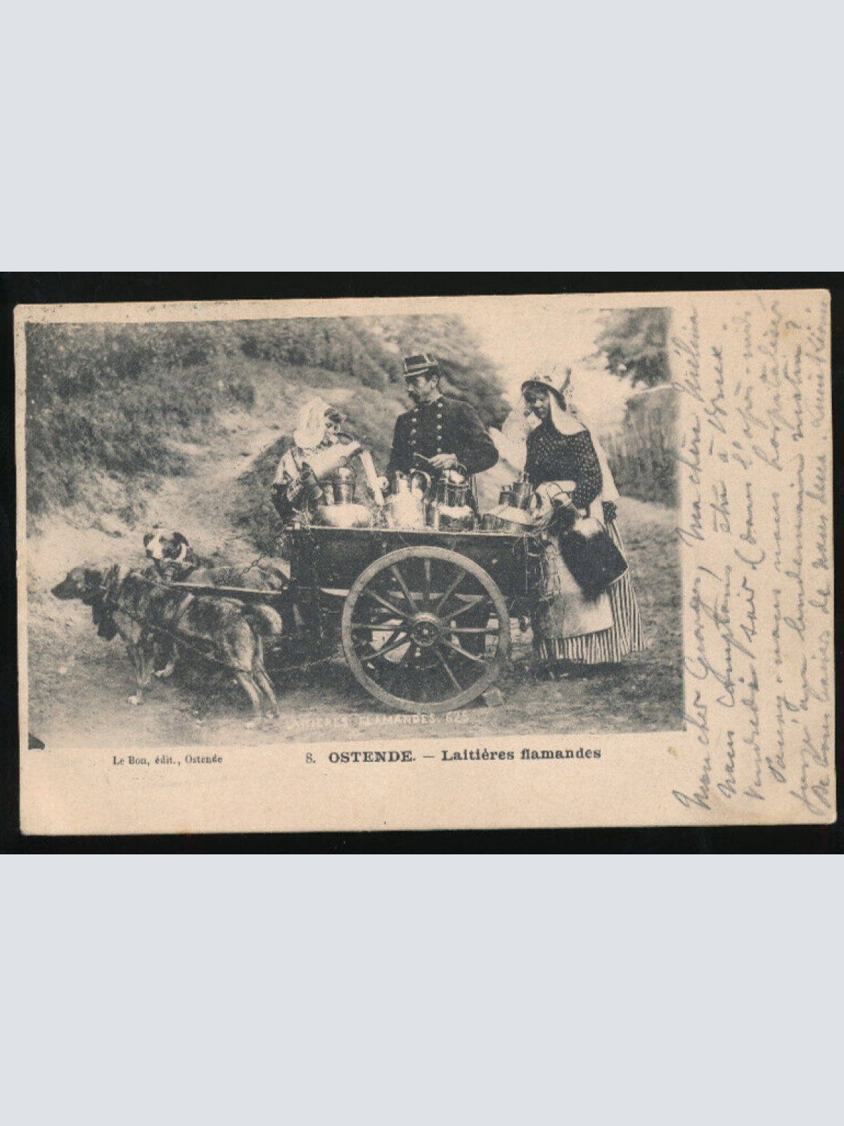 AK aus Ostende Milchverkäuferin, Hundekarren Polizist bei der Pause (619)