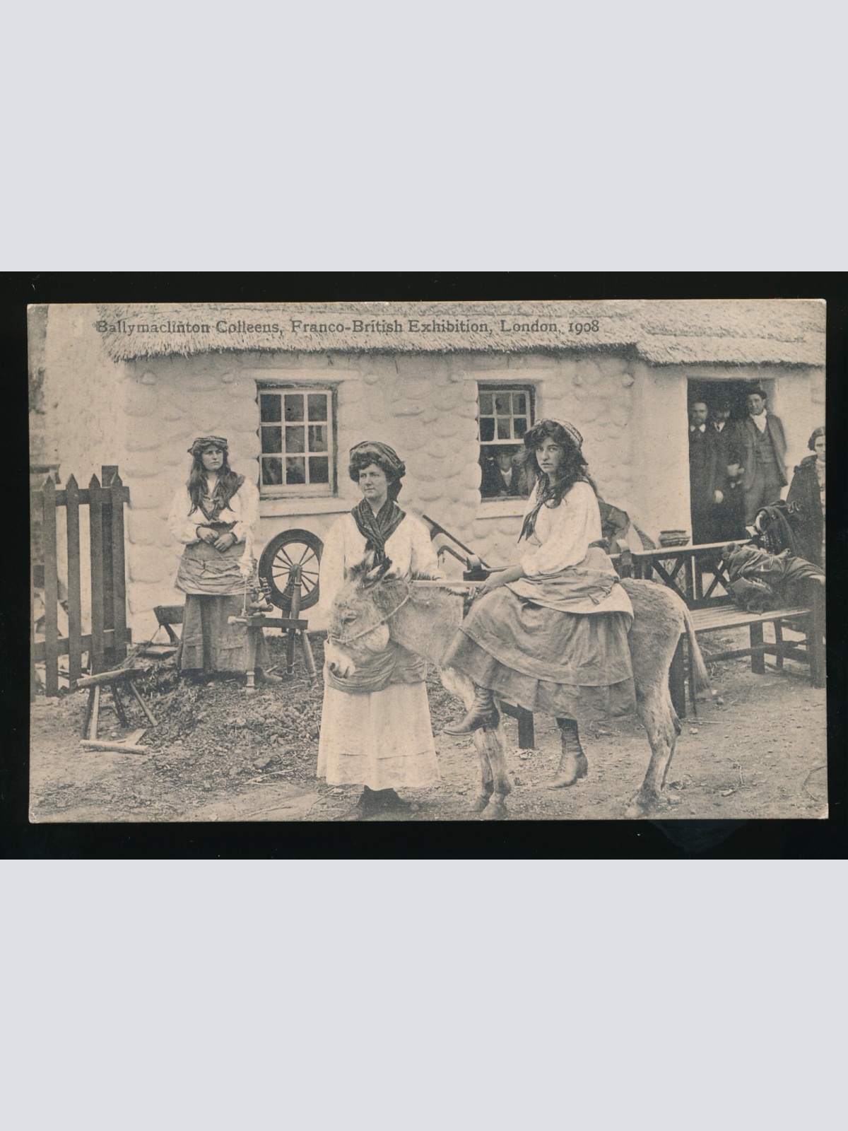 AK aus London 1908 Ballymaclinton Colleens BritishExhibition Frau auf Esel (519)