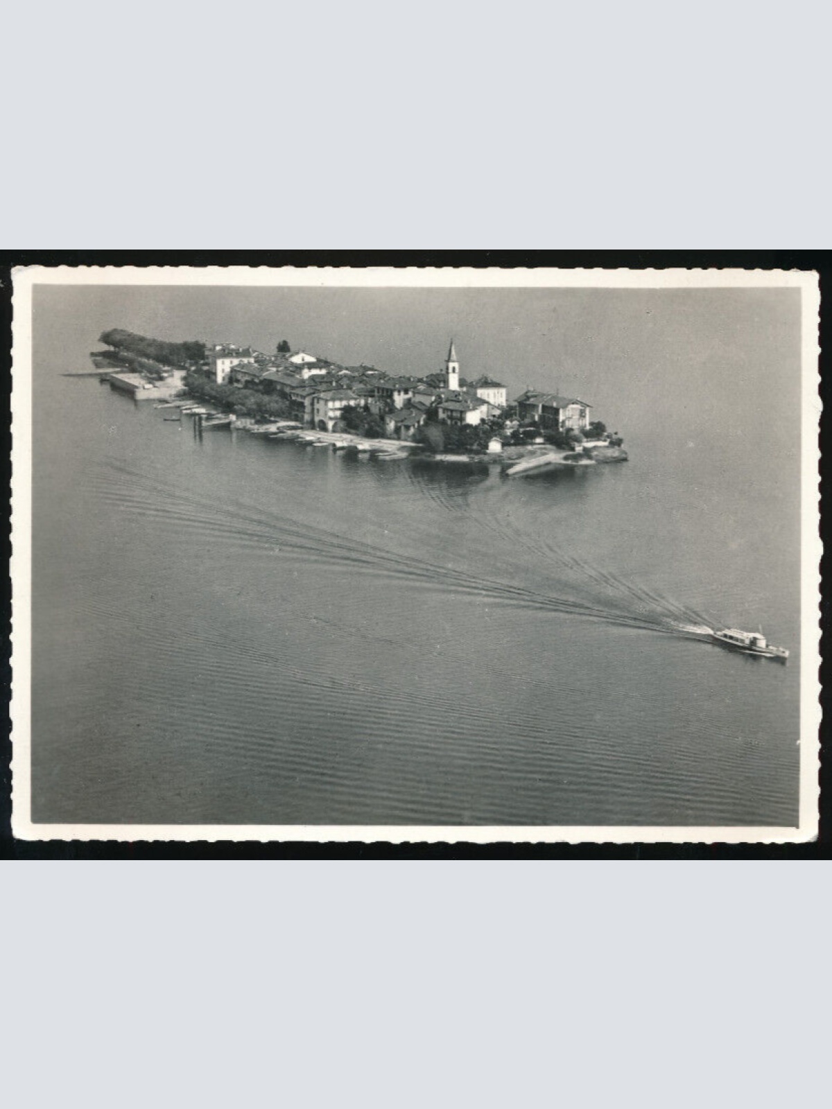 AK Lago Maggiore Isloa Pescatori mit Dampfer Italien (1117)