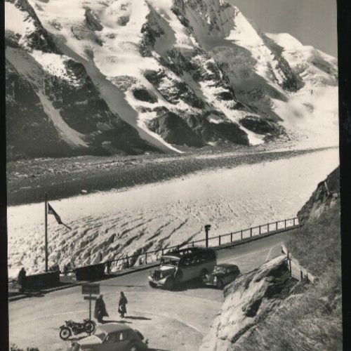 AK Großglocknerstraße und Parkplatz Franz Josefs höhe mit Oldtimer Kärnten(1050)