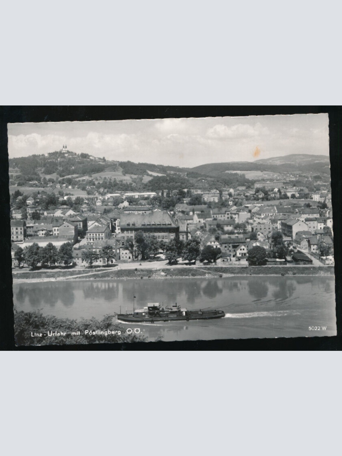 AK aus Linz an der Donau mit Pöstlingberg und Dampfer Oberösterreich (1845)