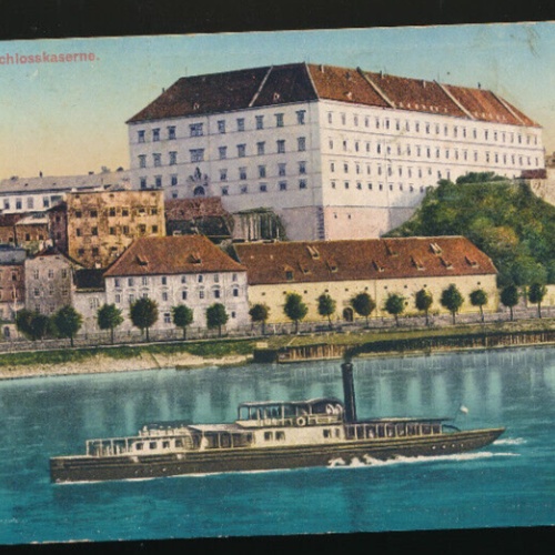 AK aus Linz an der Donau Schlosskaserne mit Dampfer Oberösterreich (2383)