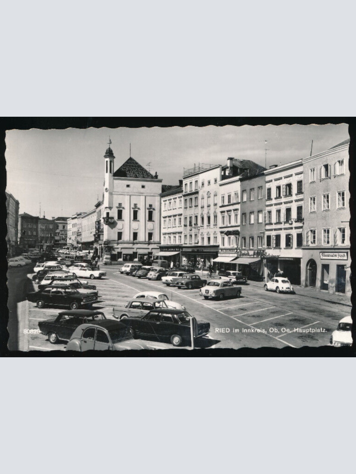 AK aus Ried im Innkreis mit Oldtimer alte Autos Oberösterreich (2412)