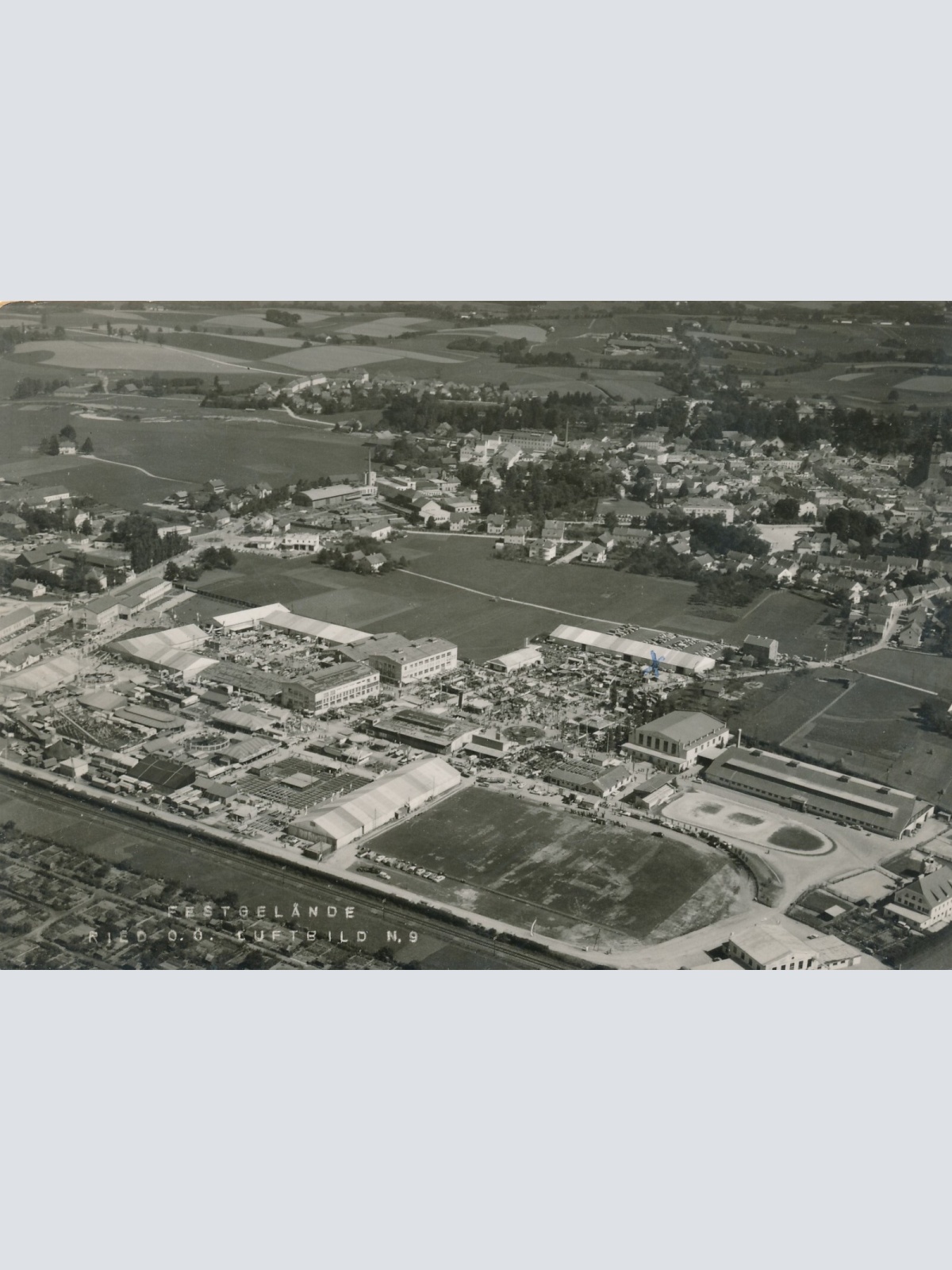 AK, Festgelände Ried, Luftbild Nr. 9, Oberösterreich (S323)