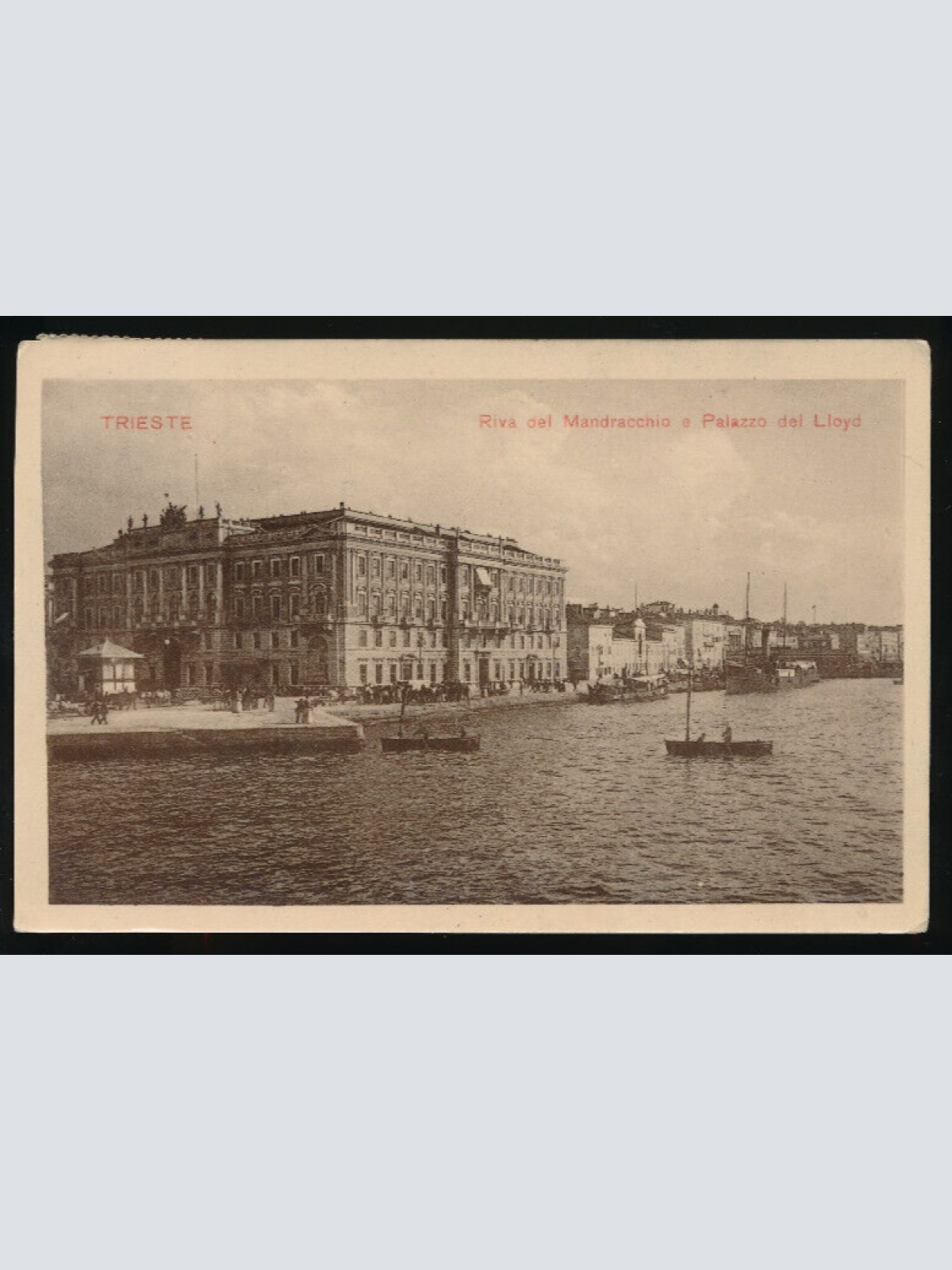 AK aus Trieste - Triest Riva del Mandracchio e Palazo del Lloyd Italien (3110)