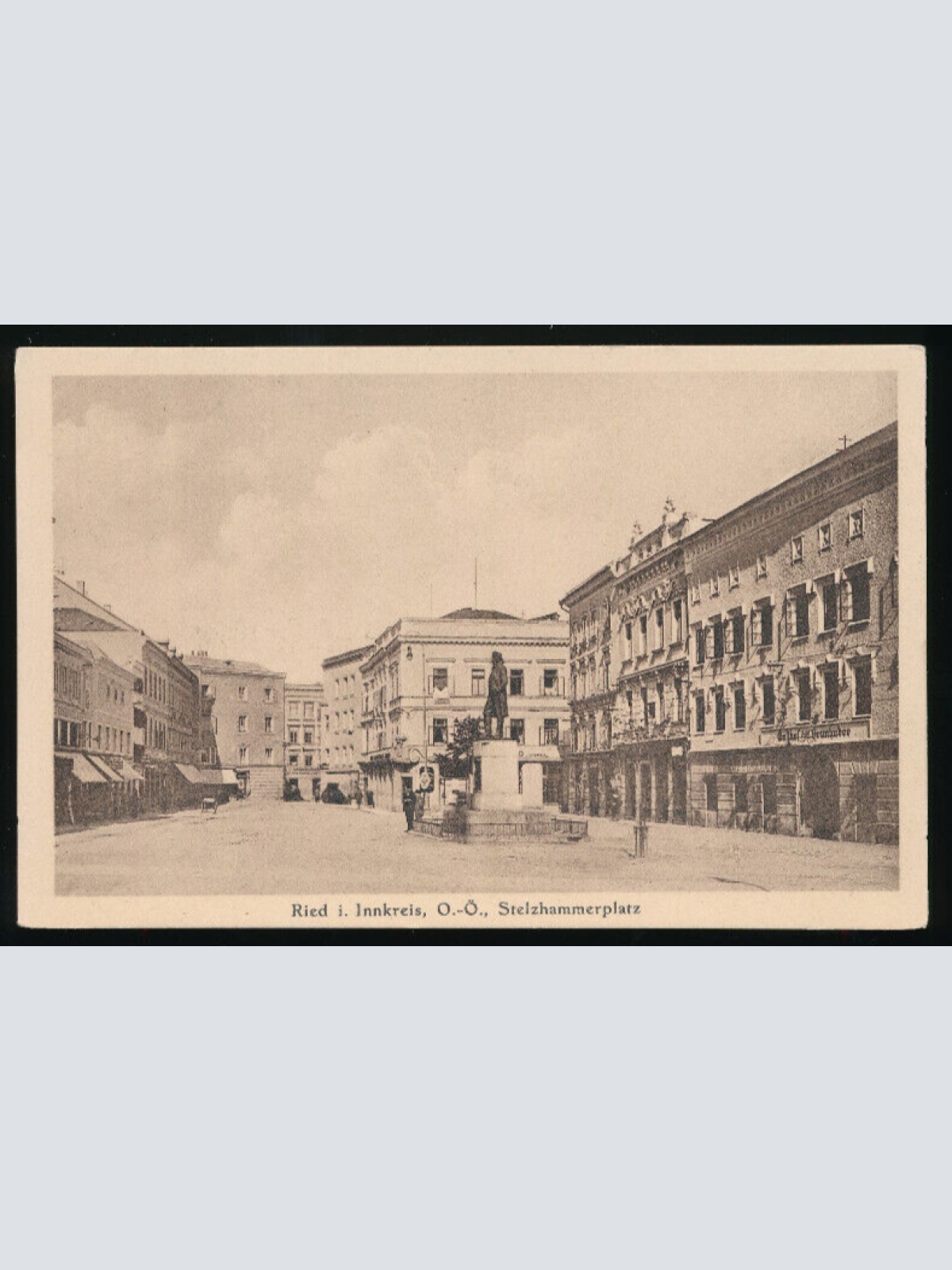 AK aus Ried i. Innkreis Stelzhammerplatz Oberösterreich (4448)