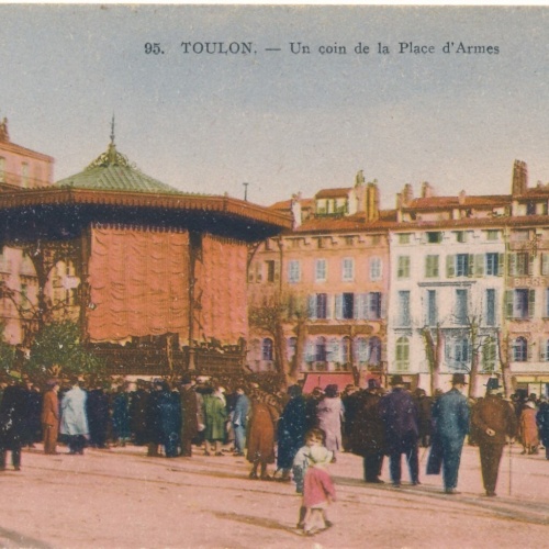 AK, Toulon - Un coin de la Place d'Armes, Frankreich (S625)