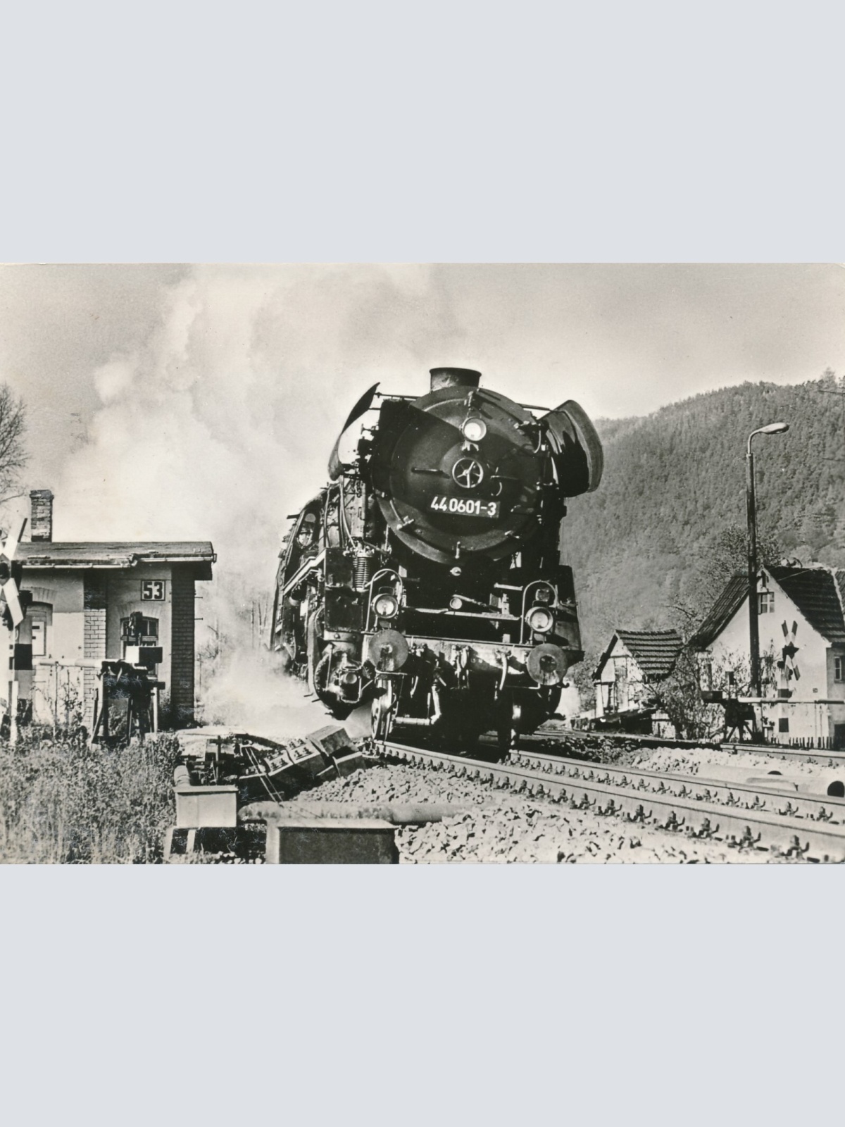 AK, Dampflokomotiven im Einsatz Baureihe 44, 44 601 mit Güterzug (S862)