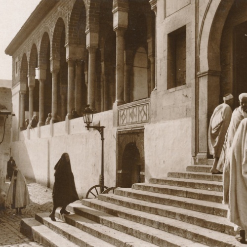 AK, Tunis - Entree de la Grande Mosquee (S1924)