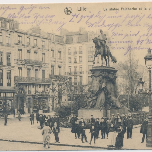 AK, Lille, La statue Faidherbe et la place Richele, Frankreich (S1872)