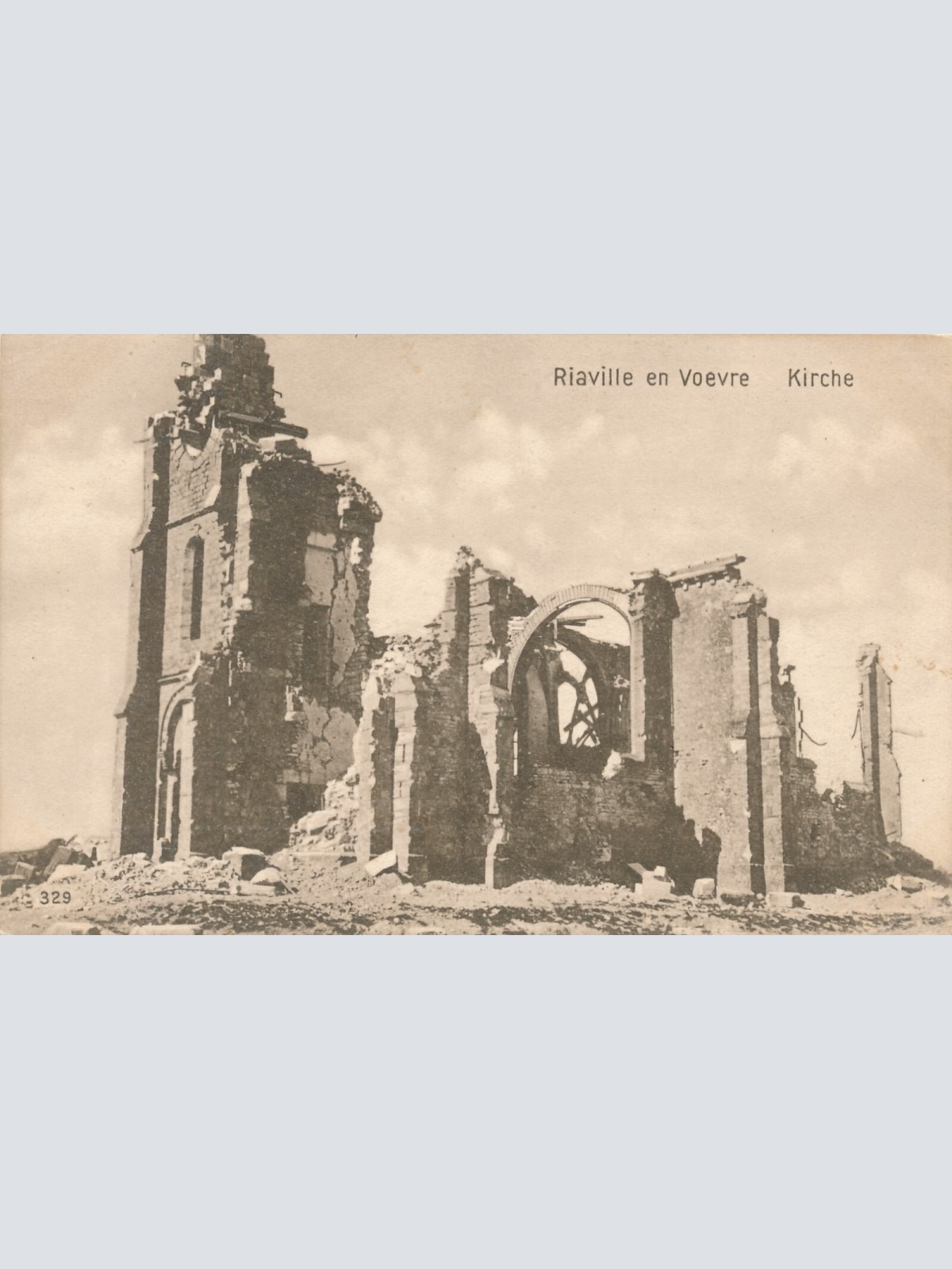 AK, Riaville en Voevre, Kirche, Frankreich (S1982)