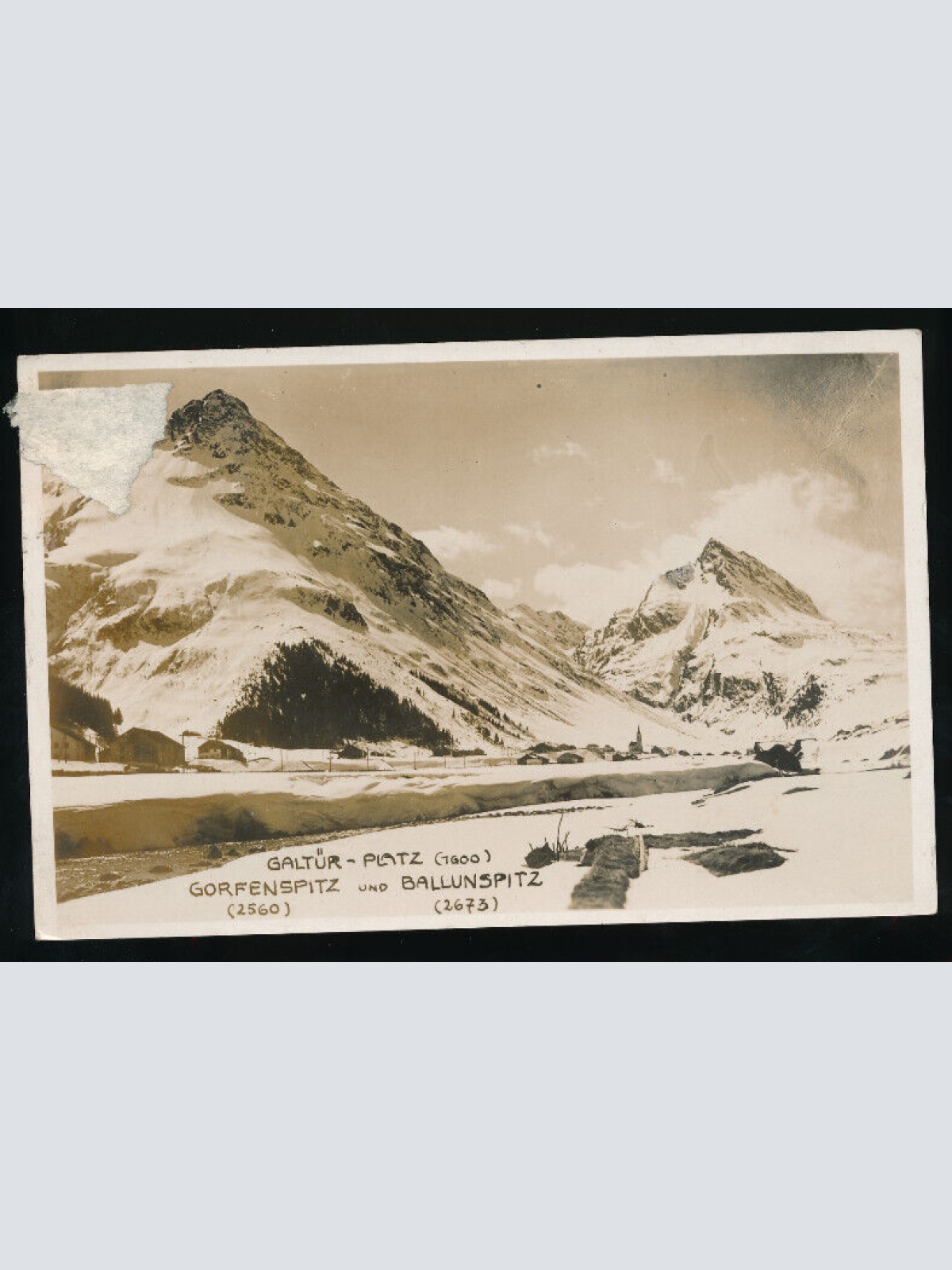 AK aus Galtür - Platz Tirol (5781)