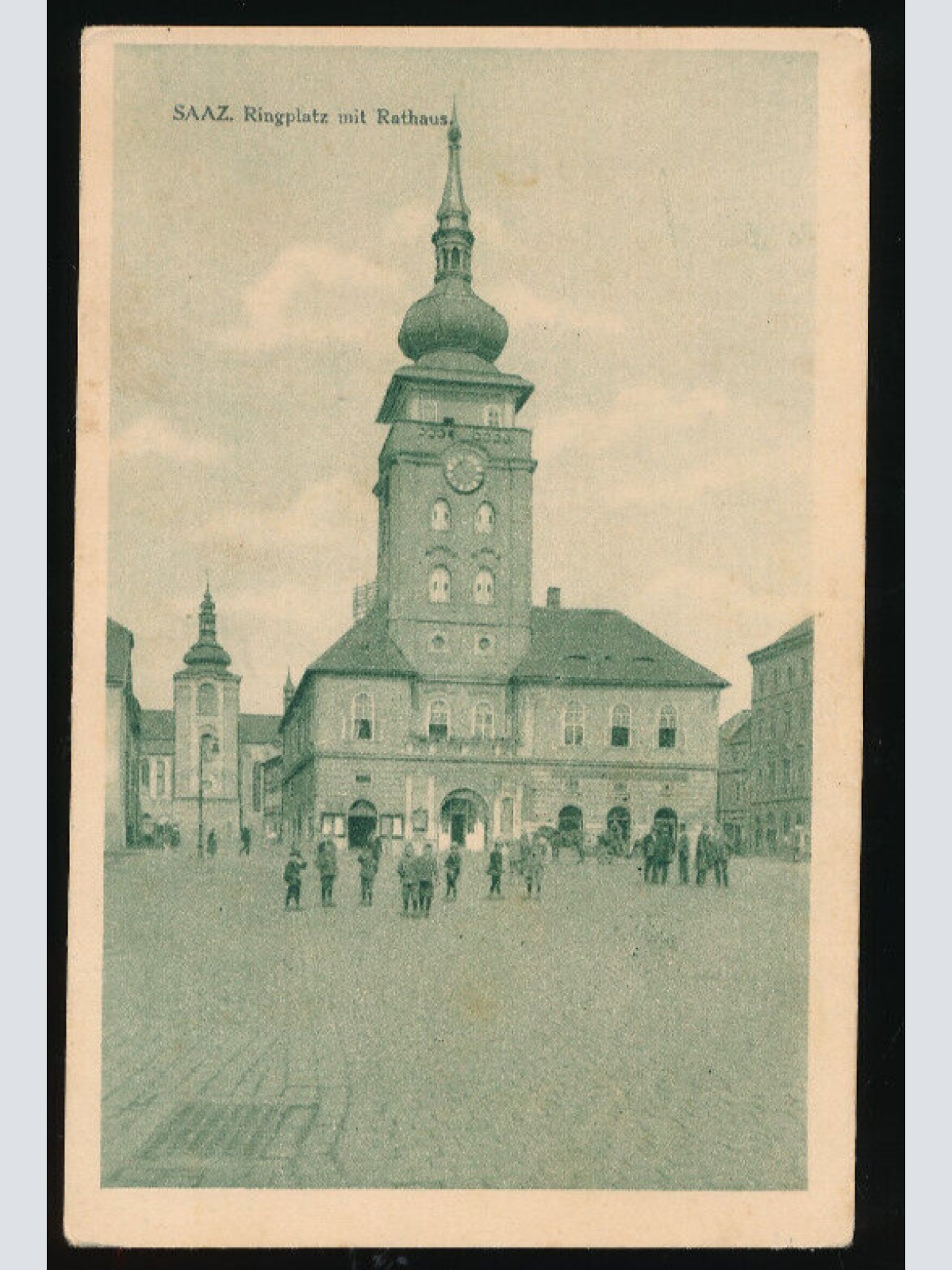 AK aus Saaz Ringplatz mit Rathaus Tschechoslowakei (5976)