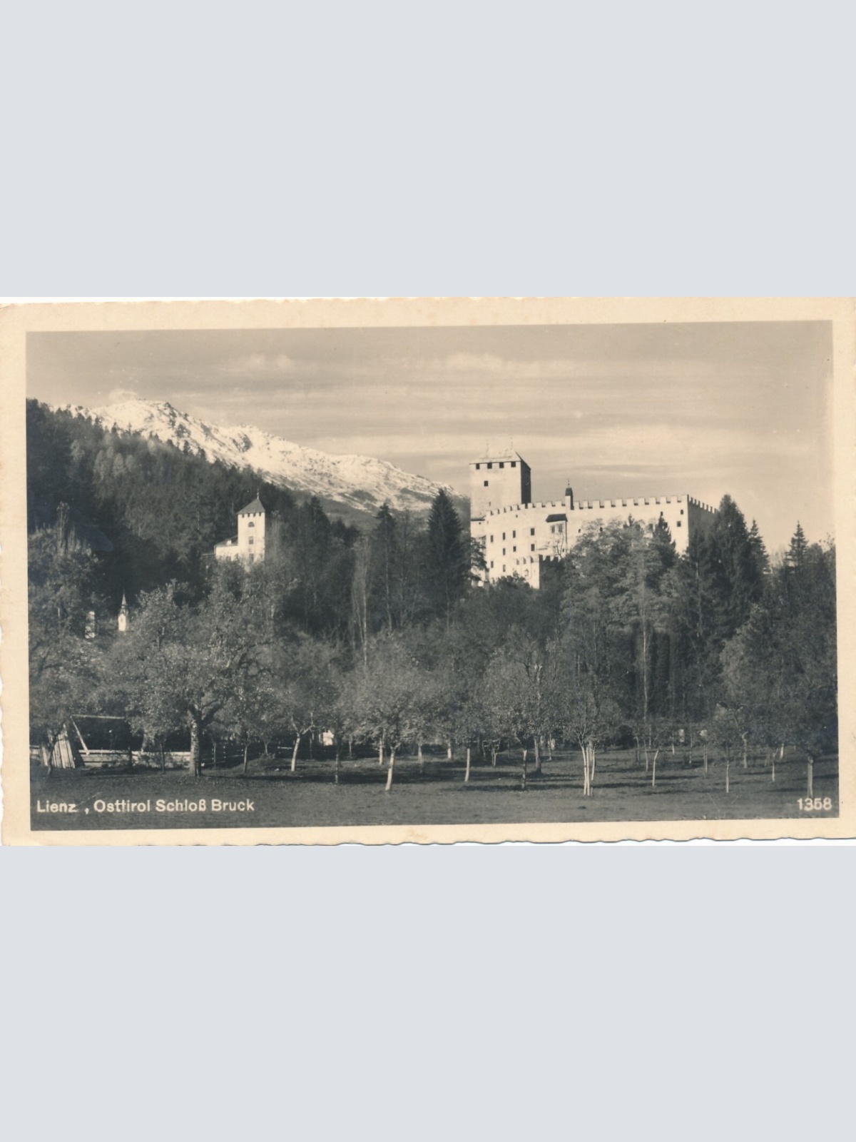 AK aus Lienz mit Schloß Bruck Tirol (7426)