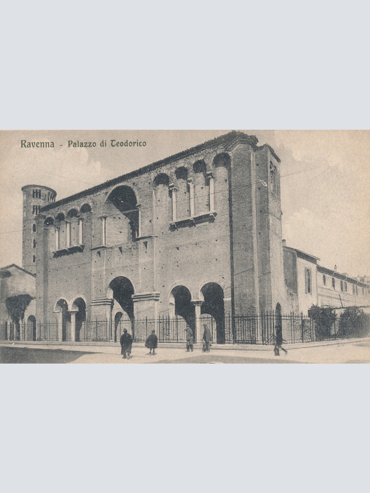 AK aus Ravenna Palazzo di Teodorico Italien (7074)