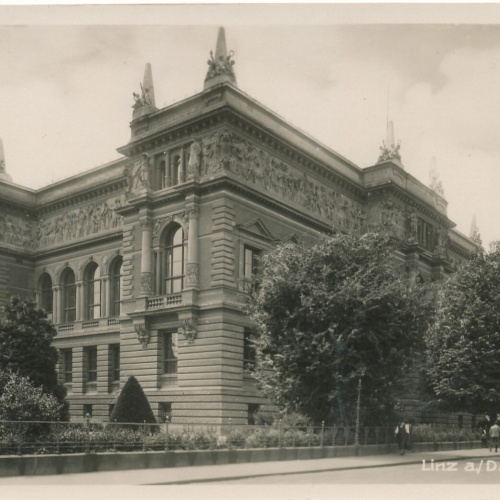 AK aus Linz an der Donau mit Museum Oberösterreich (7627)