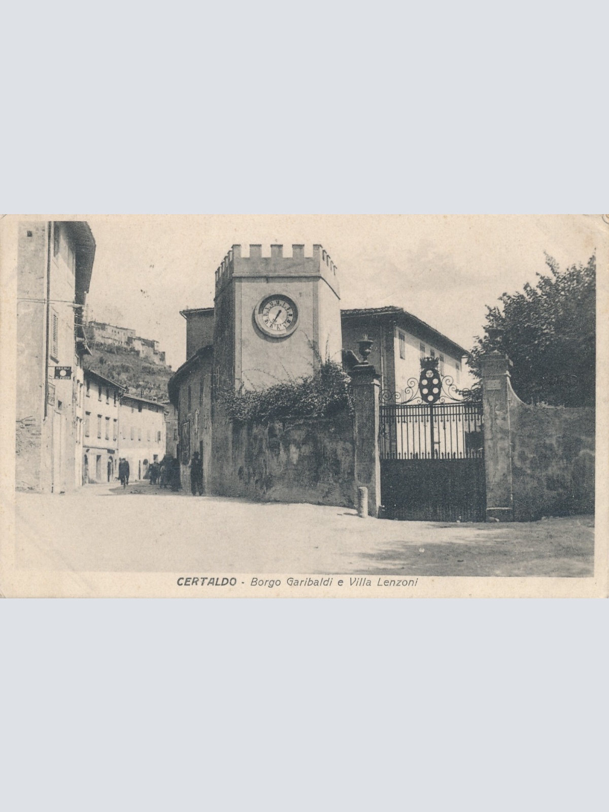 AK aus Certaldo Borgo Garibaldi e Villa Lenzoni Italien (7731)