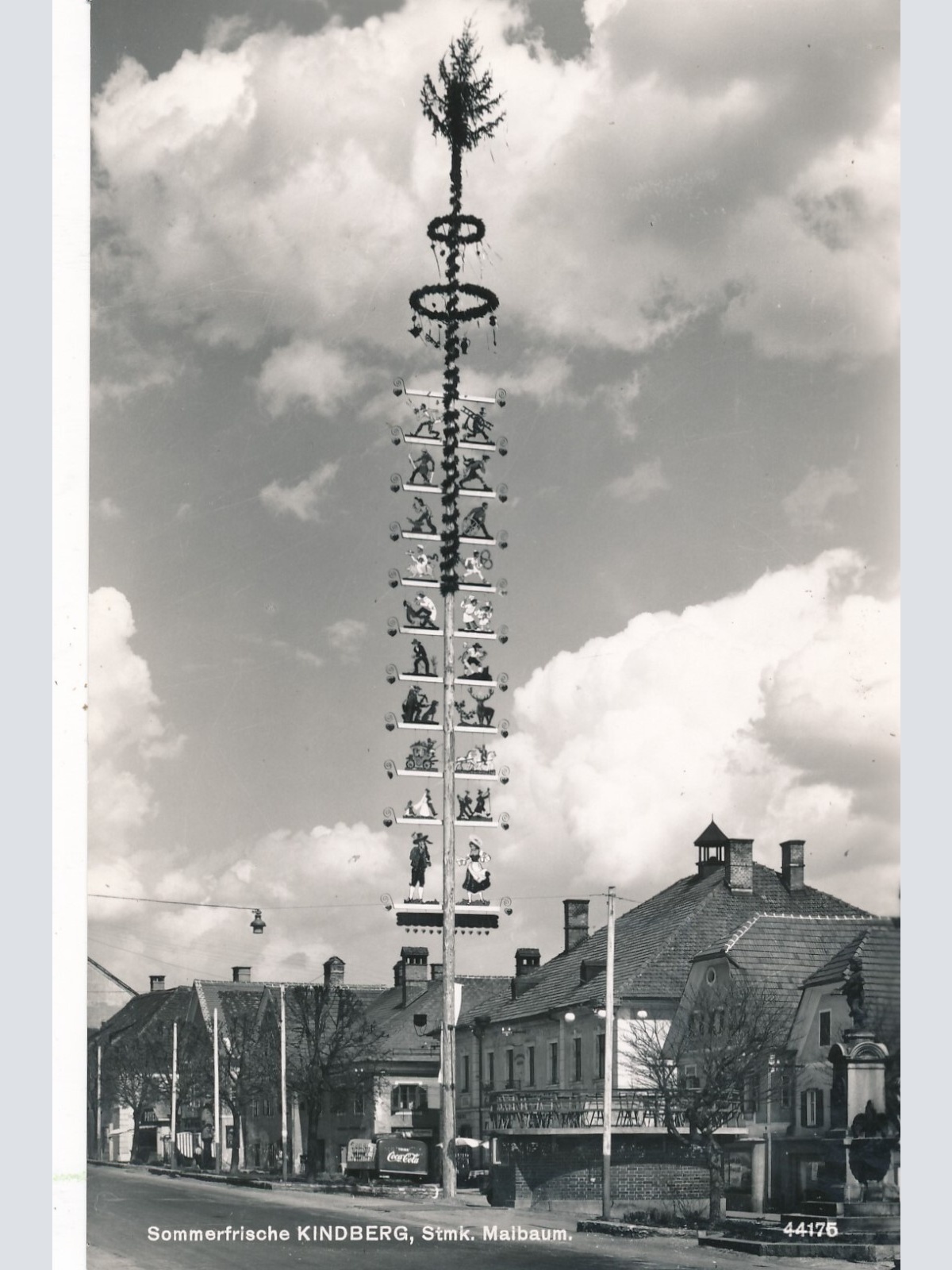 AK aus Kindberg mit Maibaum Steiermark (8006)