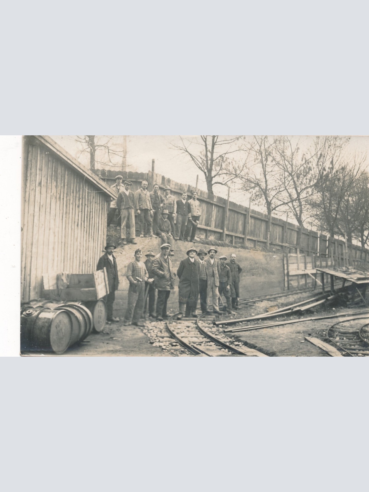 AK Annodazumals Männer beim Bau einer Eisenbahnstrecke (7825)