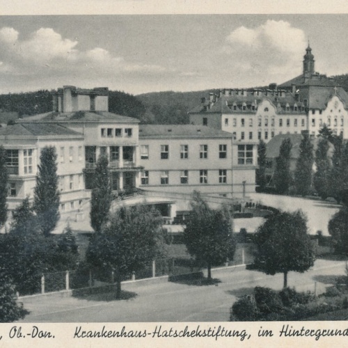 AK aus Vöcklabruck mit Krankenhaus Oberösterreich Ansichtskarte (8192)