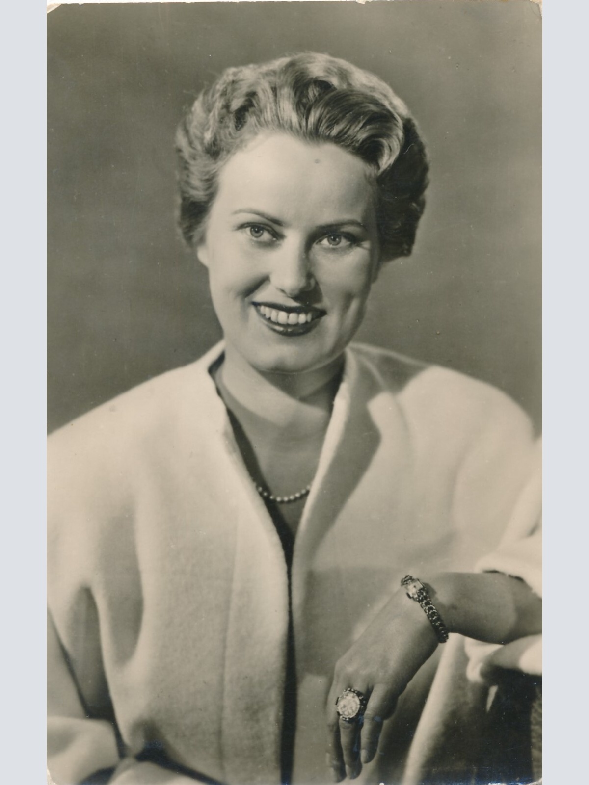 AK, Sonja Schöner (S2167)