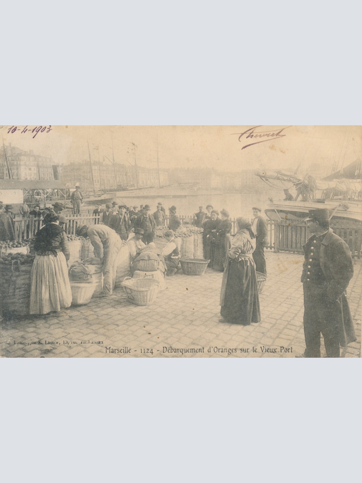 AK aus Marseille auf dem Markt Frankreich Ansichtskarte (8576)