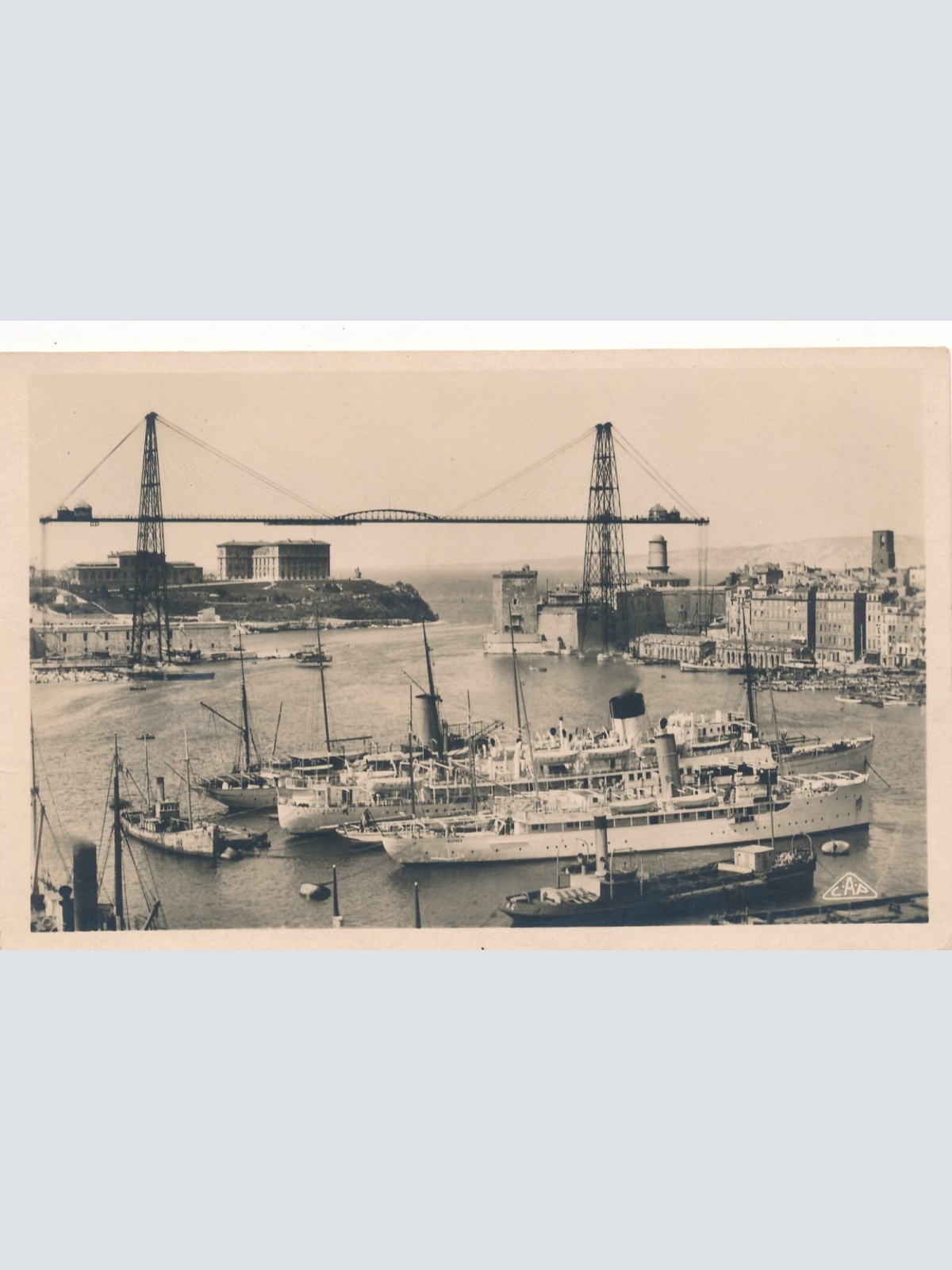 AK aus Marseille mit Dampfer Frankreich Ansichtskarte (8602)