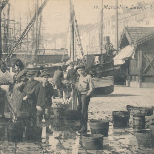 AK aus Marseille vom Hafen mit Schiffen Frankreich (6663)