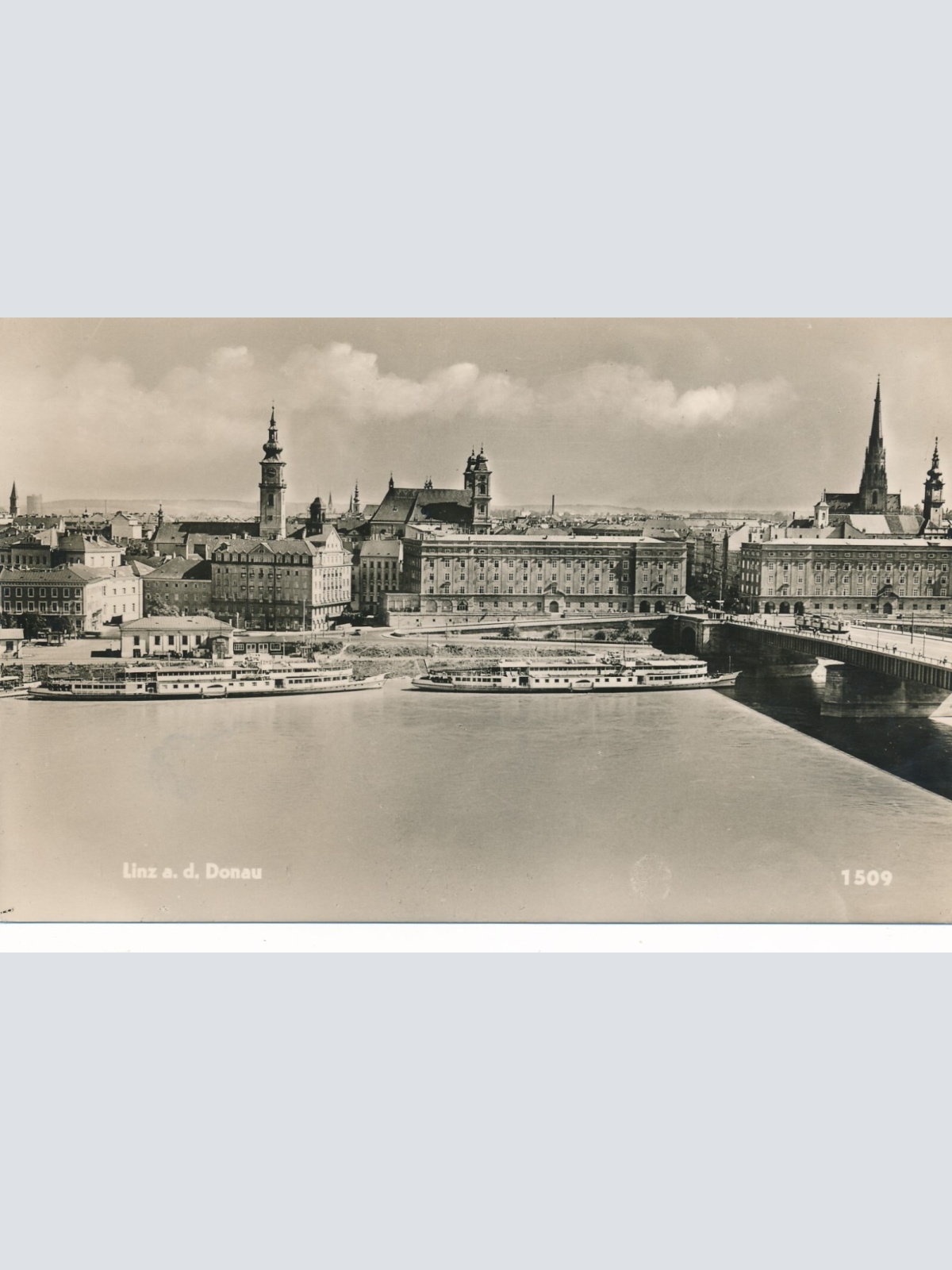 AK aus Linz mit Dampfer Oberösterreich Ansichtskarte (8860)