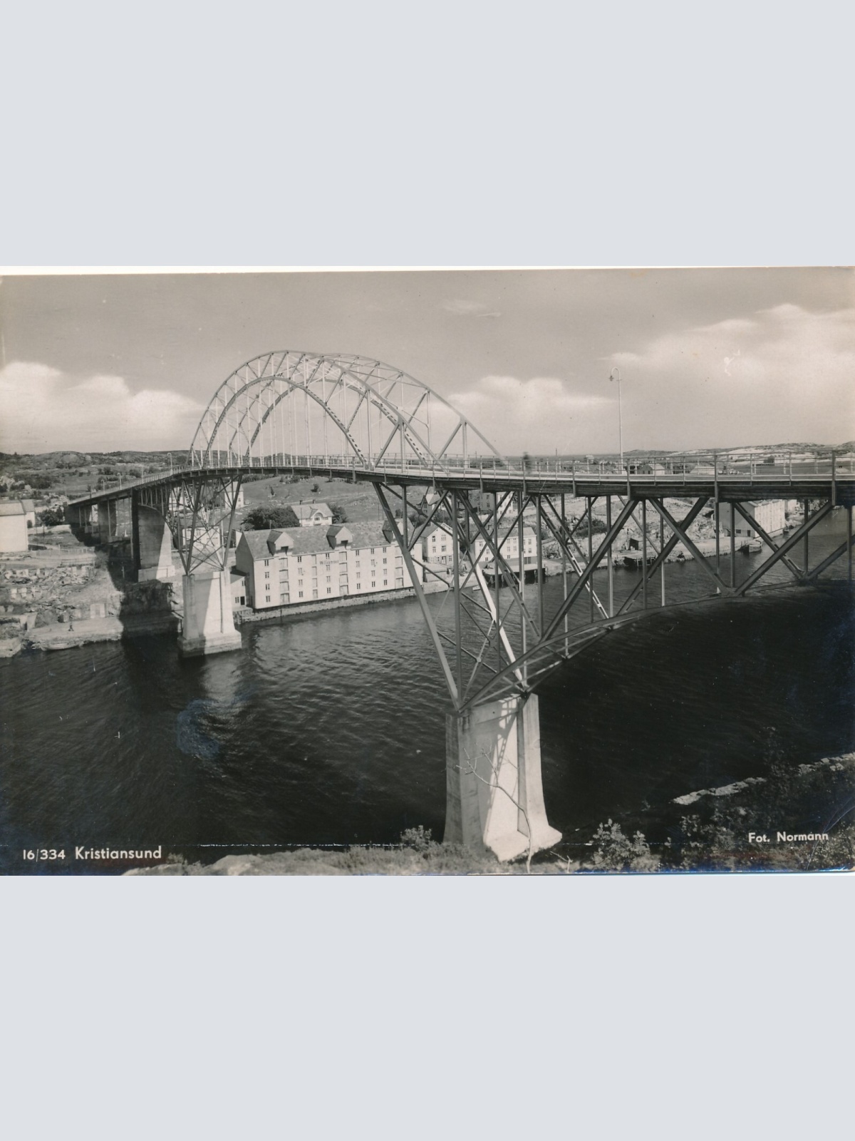 AK aus Skristiansund mit Brücke Norwegen Ansichtskarte (9164)