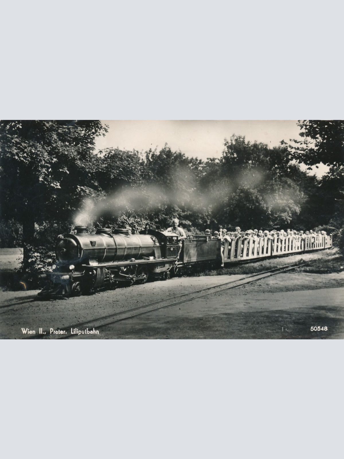 AK aus Wien Prater mit Eisenbahn Wien Ansichtskarte (8793)