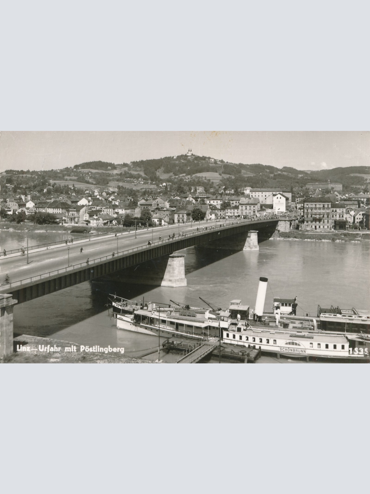 AK aus Linz an der Donau Oberösterreich mit Dampfer (J1)