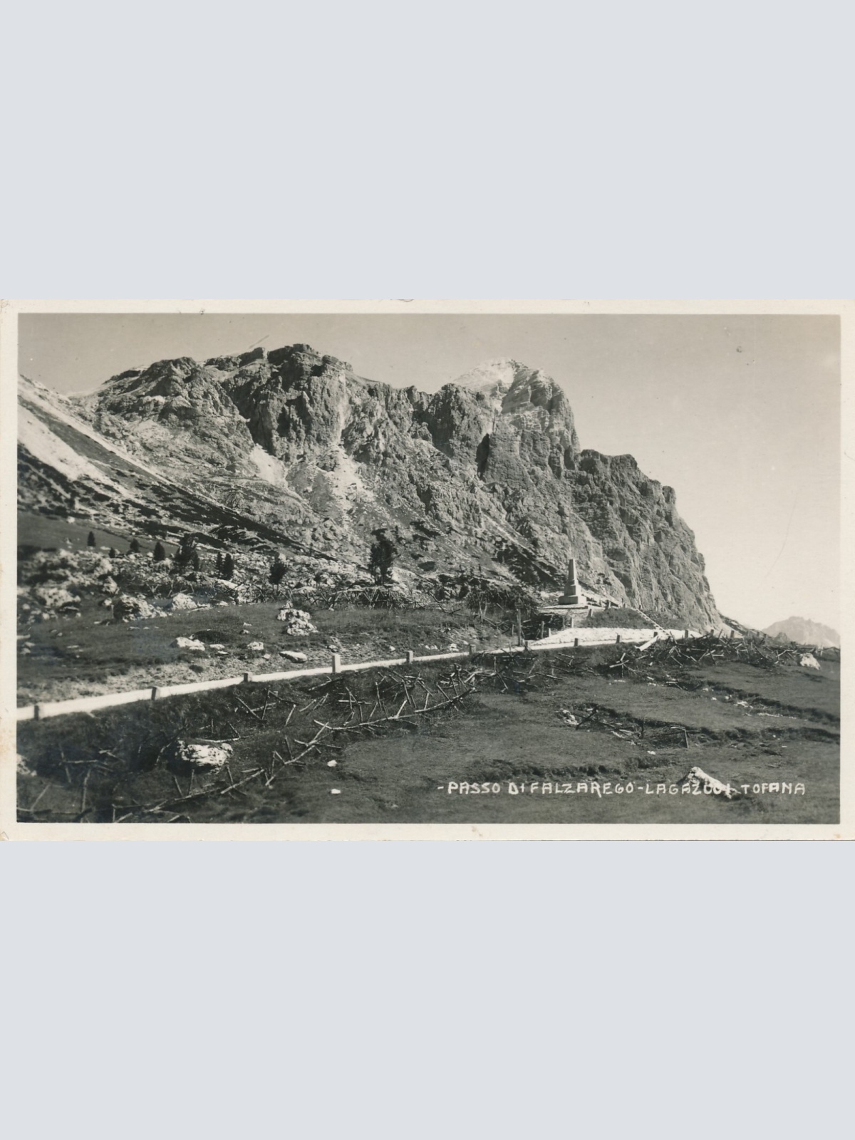 AK aus Tofana Passo di Falzarego Italien Ansichtskarte (9512)