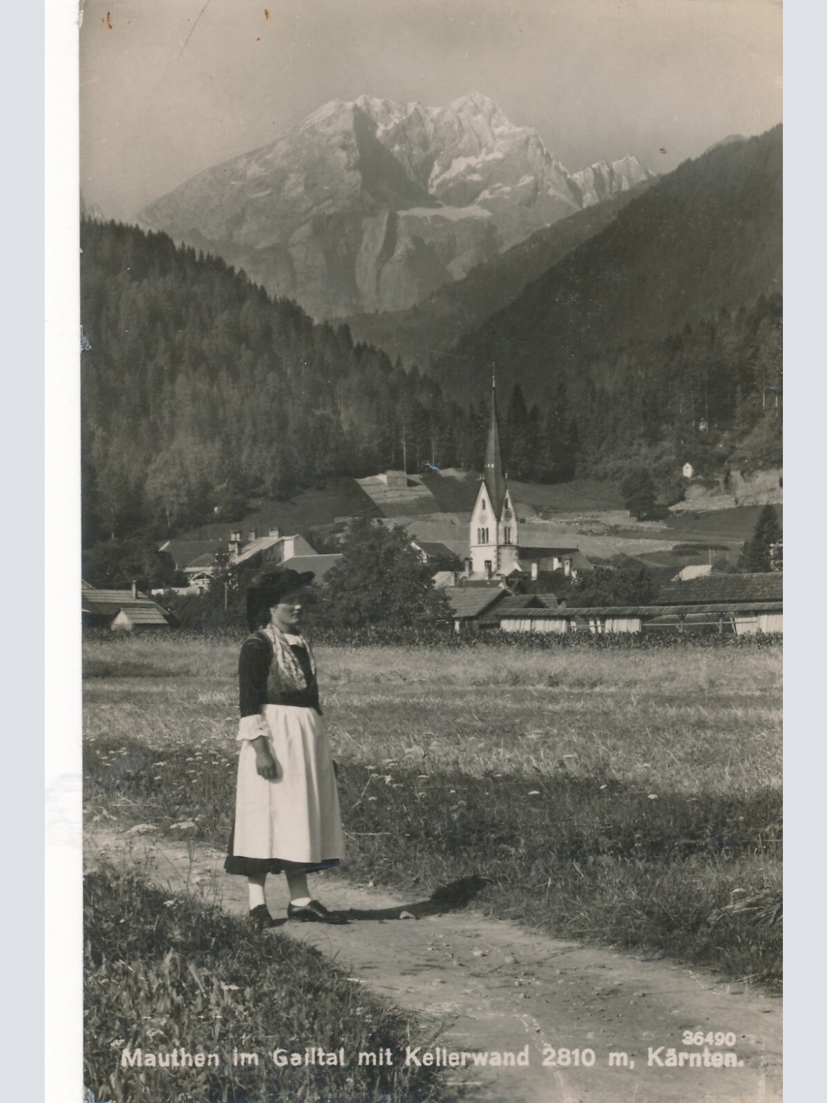 AK aus Mauthen im Gailthal mit Frau Kärnten Ansichtskarte (9874)