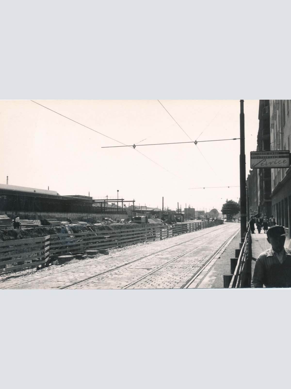 AK aus Wien Bahnhof Südtirolerplatz Wien Ansichtskarte (8420)