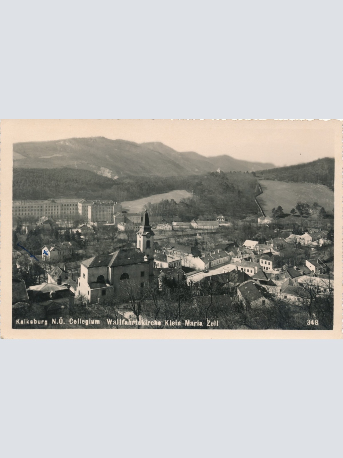 AK aus Kalksburg mit Kirche Niederösterreich Ansichtskarte (10301)