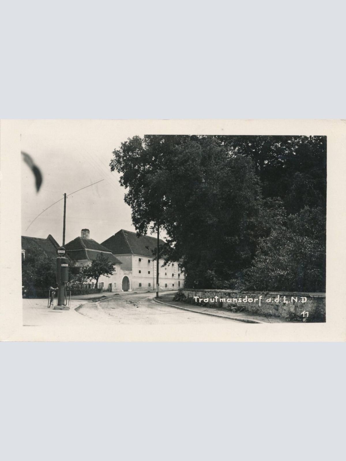 AK aus Trautmansdorf Niederösterreich Straßenansicht (J74)