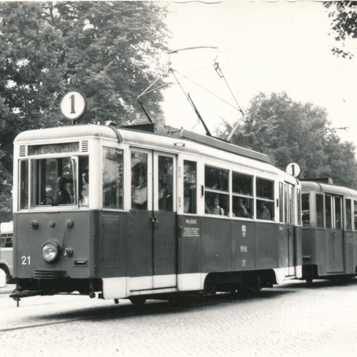 Foto - Karte  Eisenbahn - Straßenbahn Ansichtskarte (11322)