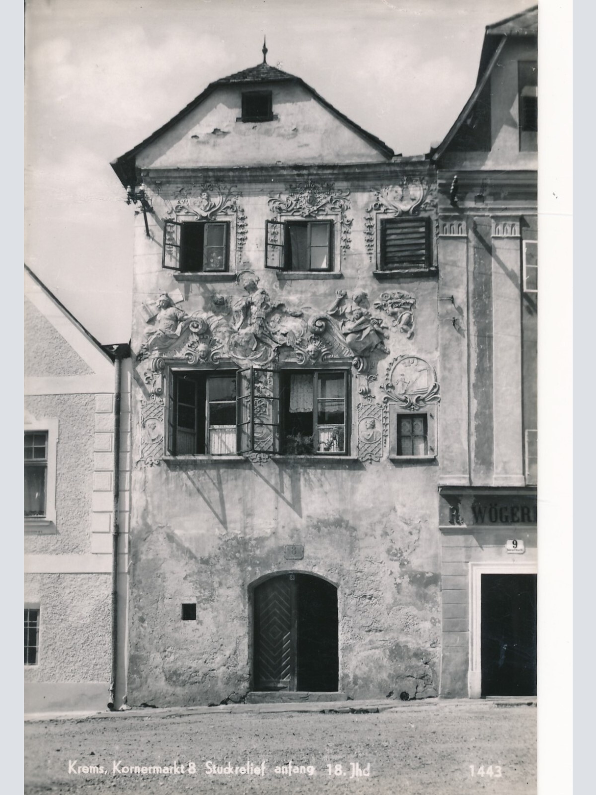 AK aus Krems Kornenmarkt 8 Niederösterreich Ansichtskarte (11625)