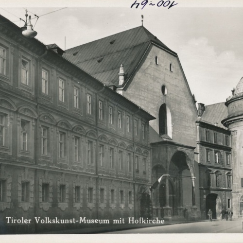 AK aus Innsbruck mit Volkskunst Museum Tirol Ansichtskarte (11420)