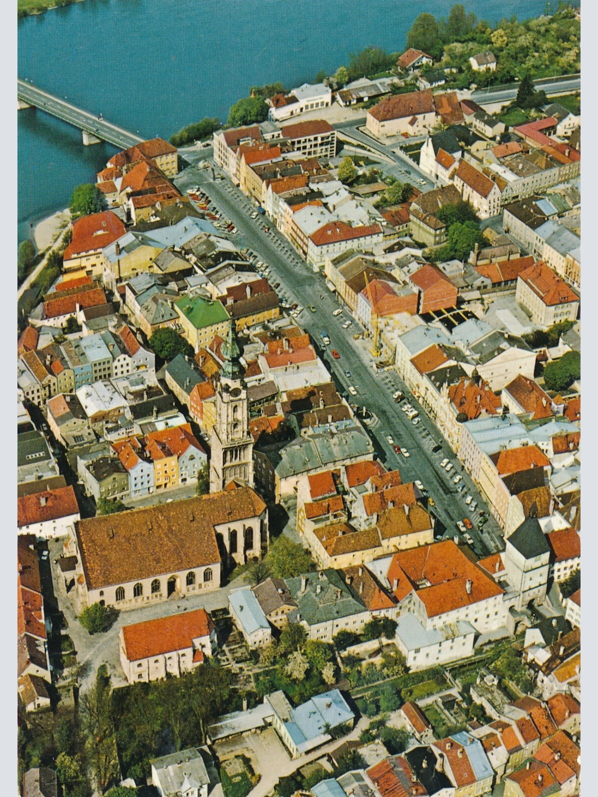 AK aus Braunau Oberösterreich Fliegerfoto Ansichtskarte (J266)