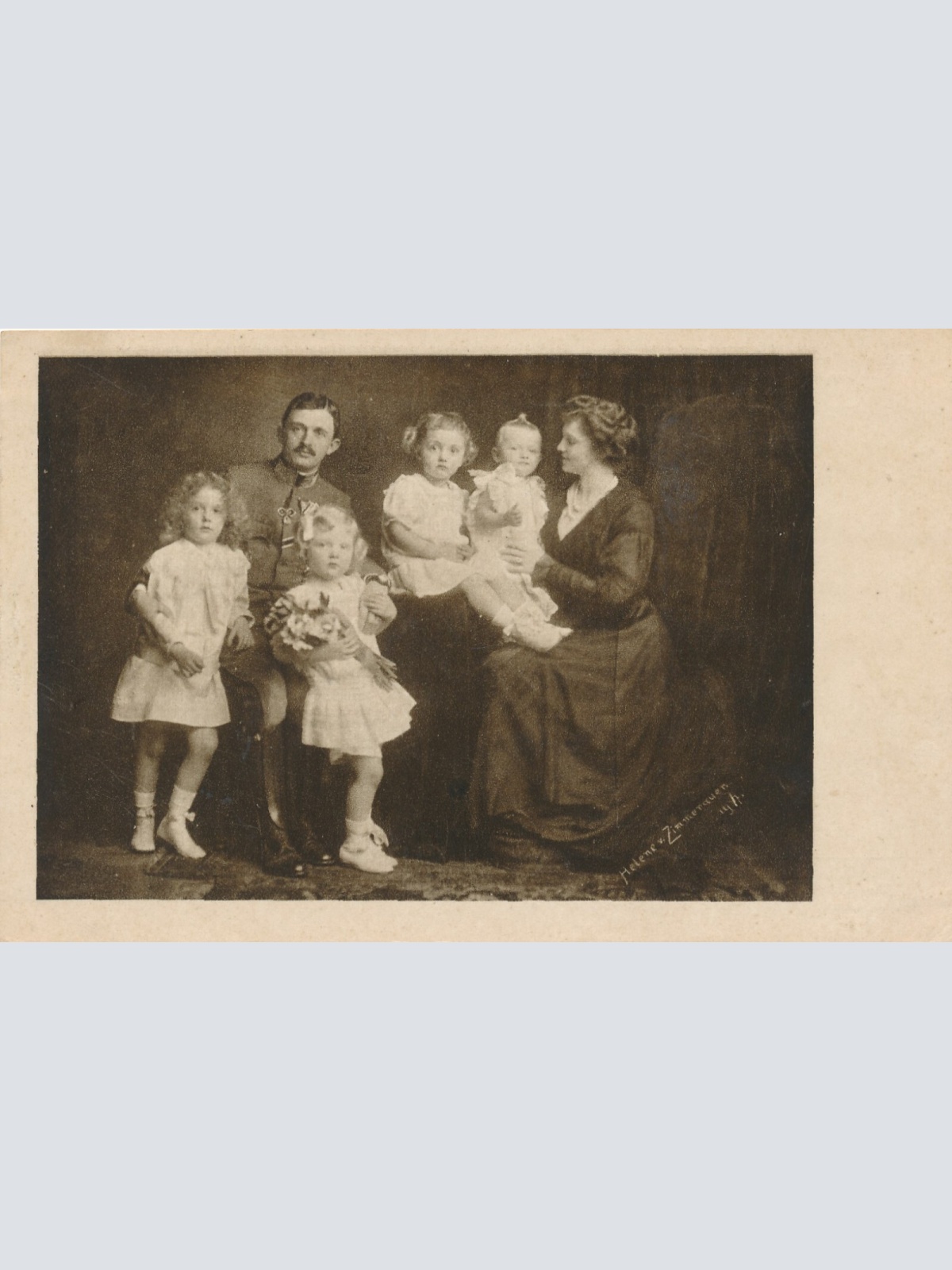 AK Kaiser Karl und Zitta bei der Krönung mit Kinder Ansichtskarte (12277)