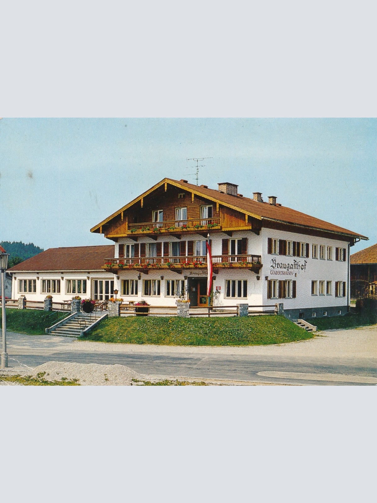 AK aus Eggelsberg mit Braugasthof Schnaitl Ansichtskarte (J297)