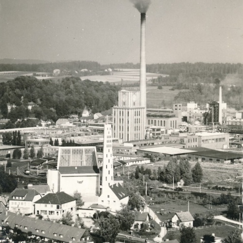AK aus Lenzing mit Fabrik Oberösterreich Ansichtskarte (11688)